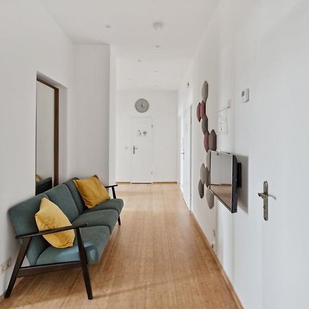 Apartment Fuer 13 Gaeste, 5 Schlafzimmer, 2 Baeder, 2 Loggia'S, Leipzig Zentrum Ost Zewnętrze zdjęcie