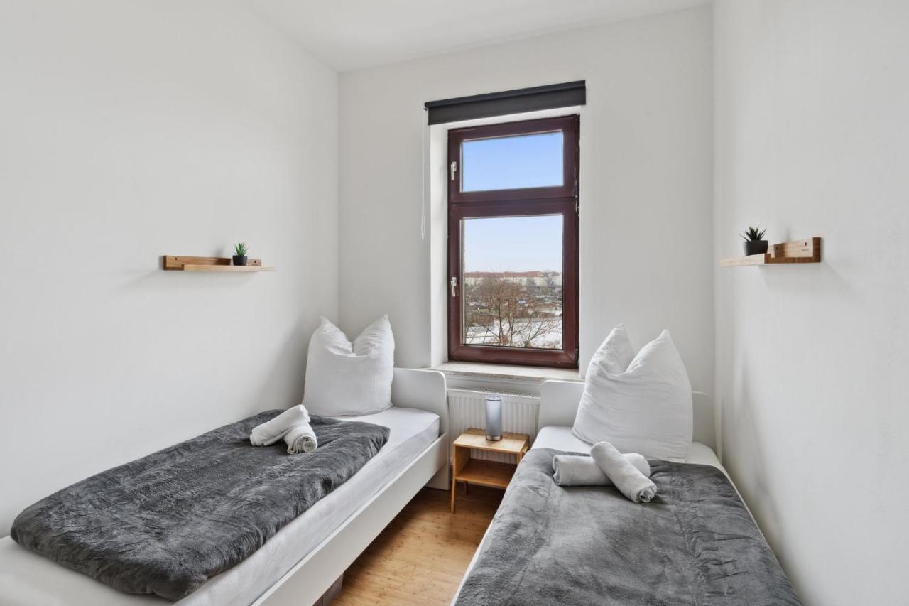Apartment Fuer 13 Gaeste, 5 Schlafzimmer, 2 Baeder, 2 Loggia'S, Leipzig Zentrum Ost Zewnętrze zdjęcie